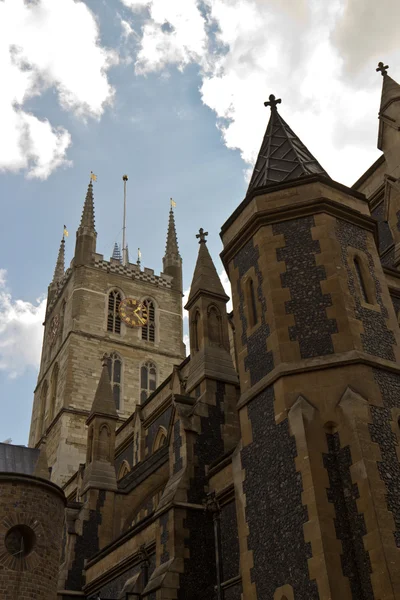 Grote historische christelijke kerk in Londen, Engeland — Stockfoto