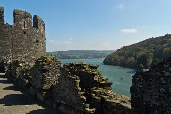 Pohled na Conwy řeky z hradu Conwy — Stock fotografie