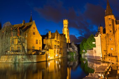 Bruges, Belçika ikonik görünümünü sırasında mavi saat