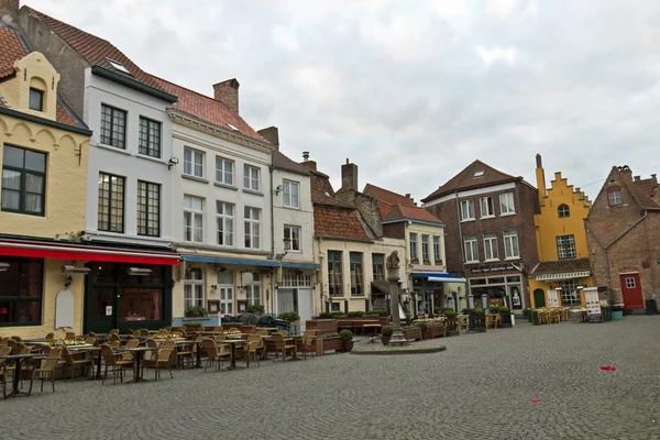 Pub ve restoranlar ile Avrupa'nın açık patios