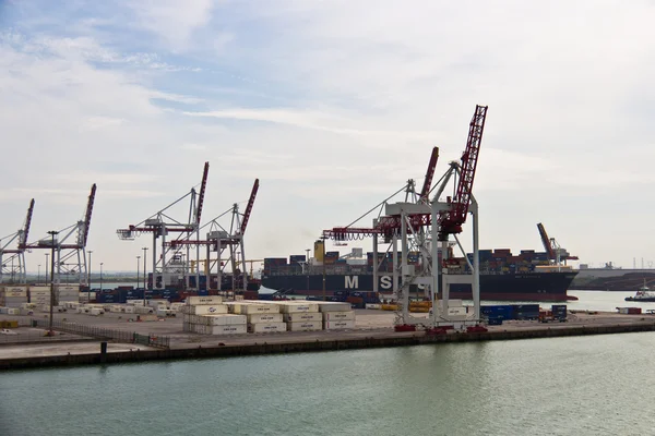 DUNKIRK/FRANCE - April 17, 2014: Port of Dunkirk (Grand Port Mar — Stock Photo, Image