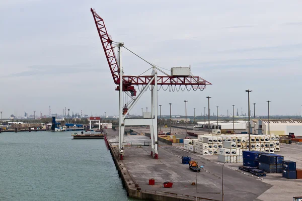 DUNKIRK / FRANÇA - 17 de abril de 2014: Porto de Dunquerque (Grand Port Mar — Fotografia de Stock