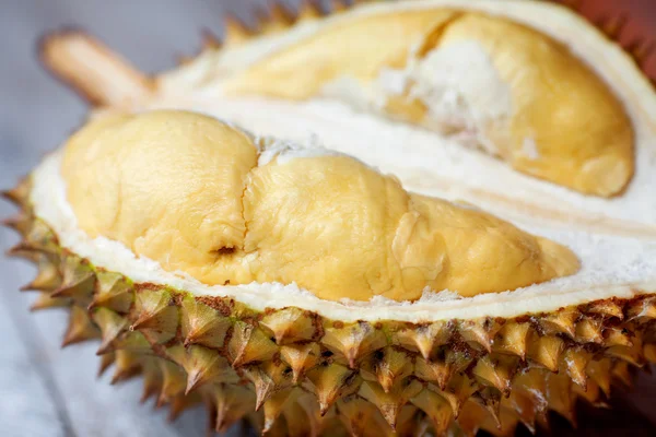 Haiseva durian Vietnamissa — kuvapankkivalokuva