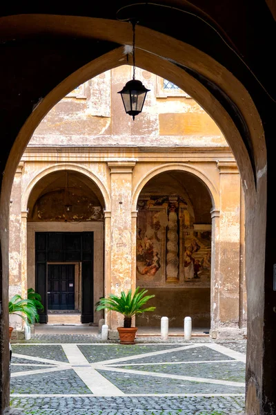 Rom Italien April 2021 Zweiter Innenhof Der Basilika Santi Quattro — Stockfoto