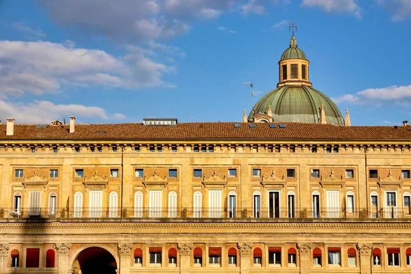 Palazzo Dei Banchi Piazza Maggiore Kopuła Santa Maria Della Vita — Zdjęcie stockowe