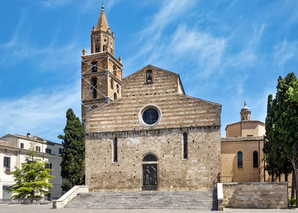 이탈리아 테라모 대성당 — 스톡 사진