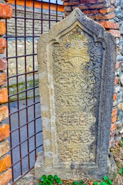 Han Cami Mezarlığı 'ndaki mezar taşı, Sheki, Azerbaycan