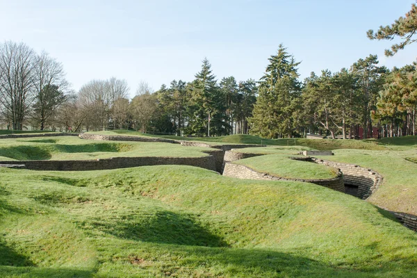 Las trincheras del campo de batalla en Vimy Francia —  Fotos de Stock