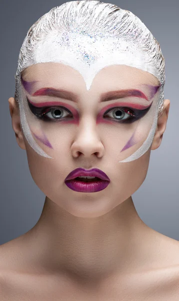 Retrato de chica modelo de moda con maquillaje brillante . —  Fotos de Stock