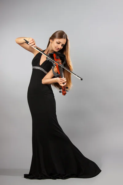 Chica tocando el violín — Foto de Stock