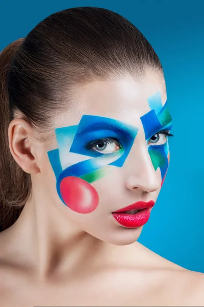 Portret van een meisje met creatieve make-up — Stockfoto