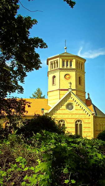 Evangeliska Fredskyrkan Ossietzkyplatz — Stockfoto