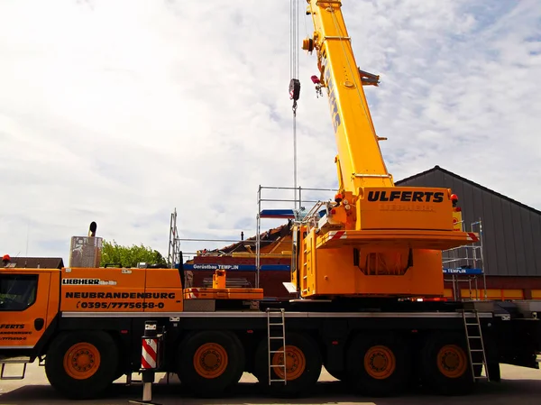 Templin Uckermark Brandenburg Németország Június 2021 Crane Work Netto Discount — Stock Fotó