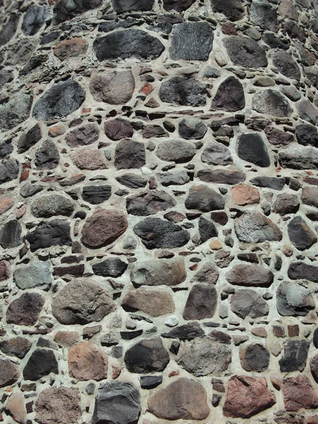 Feldsteine Einer Historischen Stadtmauer Aus Dem Mittelalter — Stockfoto