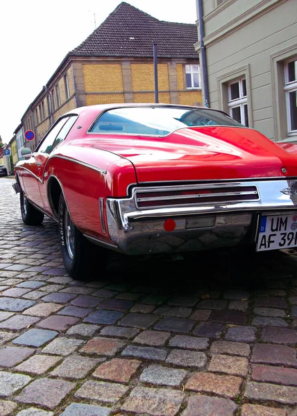Темпл Округ Укермарк Германия Апреля 2015 Года Красный Buick Rifba — стоковое фото