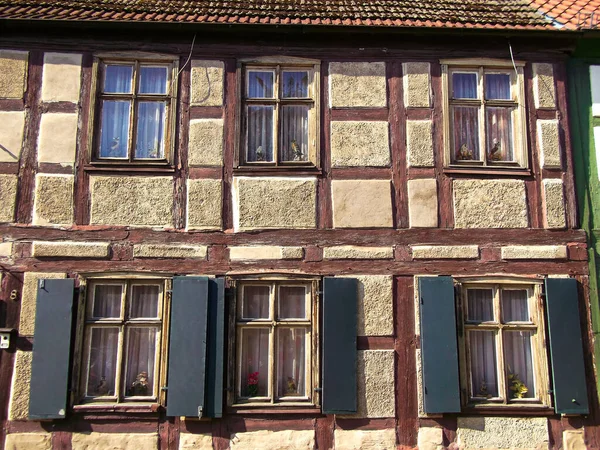 Budynek Muru Pruskiego Zabytkowym Starym Mieście — Zdjęcie stockowe