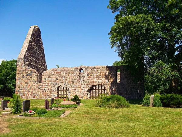Ruines Église Pierre 13Ème Siècle Dans Village Médiéval Retzow Qui — Photo
