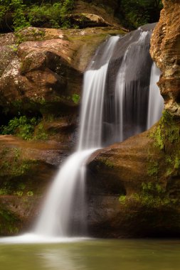 Yaşlı adamın Mağarası, Hills devlet parkı, Ohio Hocking üst Falls.