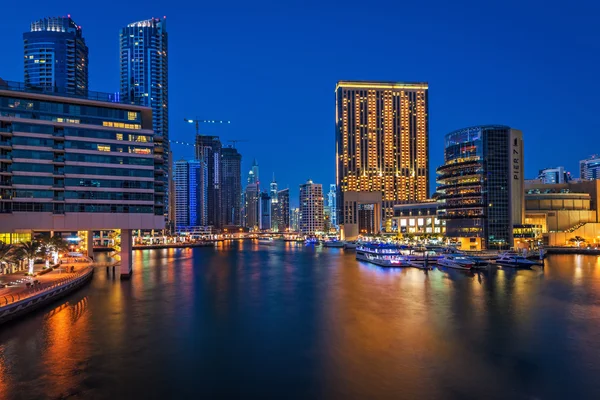 Dubajský přístav za soumraku — Stock fotografie