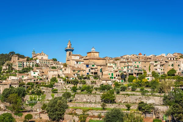 Sant Bartomeu Church in the village of Valldemossa — Stock Photo, Image