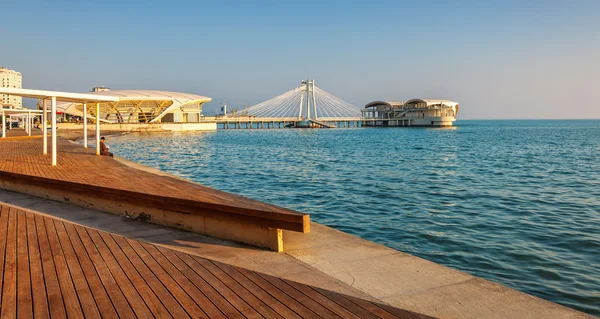 Pista e Re bouw van een brug in Durres — Stockfoto