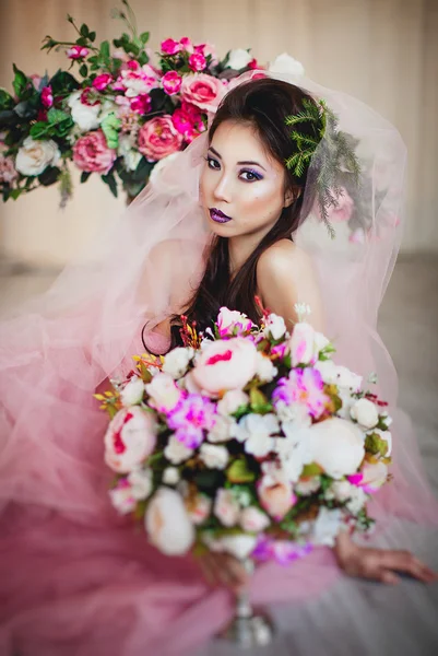 性感、 迷人的亚洲新娘的肖像 — 图库照片
