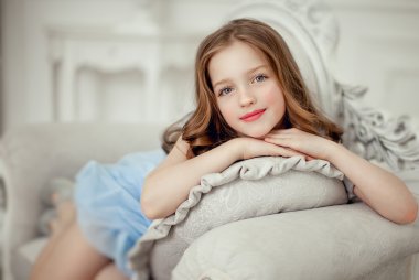güzel kız bebek portresi