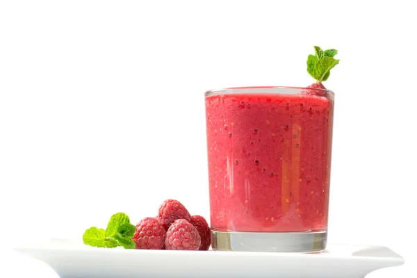 Healthy fresh  delicious homemade raspberry smoothie — Stock Photo, Image