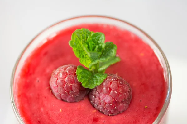 Healthy fresh  delicious homemade raspberry smoothie — Stock Photo, Image