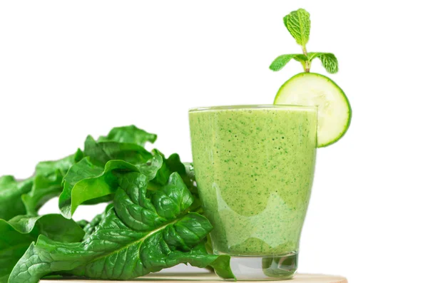 Egészséges zöld növényi turmix-spenót, uborka, alma, l — Stock Fotó