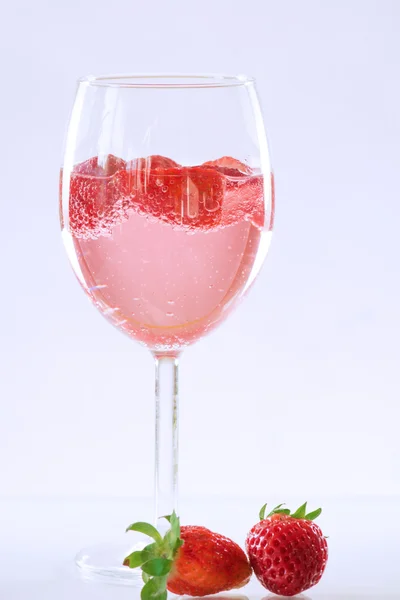 Champagne spumante e fragole — Foto Stock