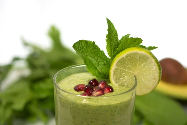 Delicious healthy green vegetables smoothie — Stock Photo, Image