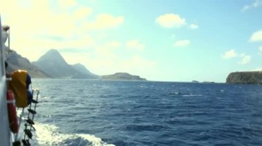 Mavi denizde tatil yaz yelken tekne