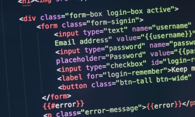 HTML kodu bilgisayar ekranında