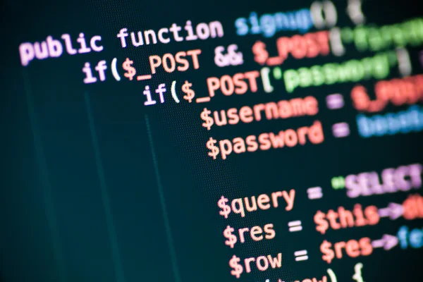 Lignes de code PHP sur un moniteur — Photo