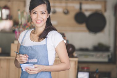 kadın garson önlük