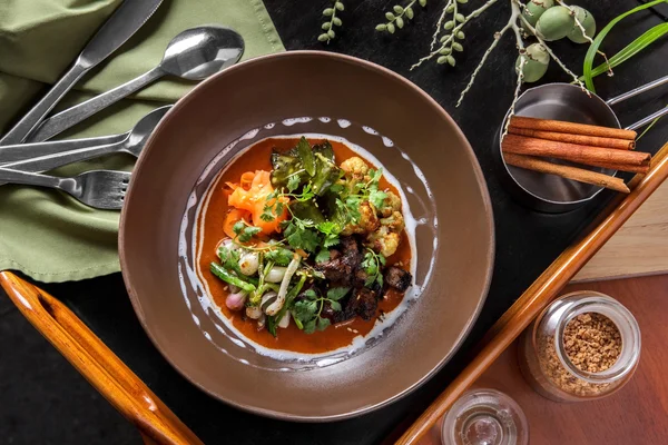 Cuenco de carne de res salteada — Foto de Stock