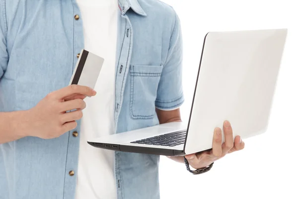 Homem segurando laptop — Fotografia de Stock