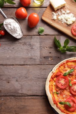 İtalyan ev yapımı pizza