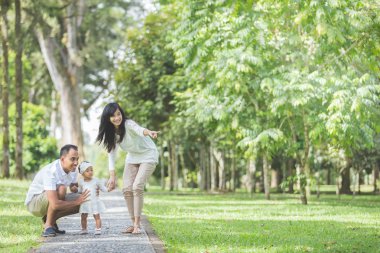 şirin bebek ile anne     