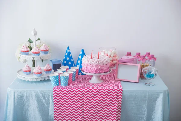 Feliz aniversário doce canto — Fotografia de Stock