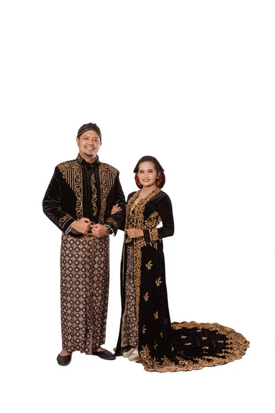 Portrait happy men and women wearing traditional javanese clothes. — Stock Photo, Image