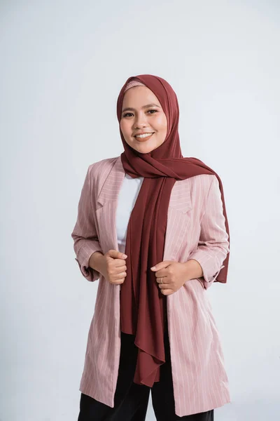Feliz negocio musulmán mujer retrato — Foto de Stock