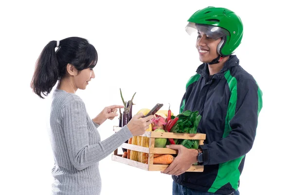 Compras de comestibles en línea aislado — Foto de Stock