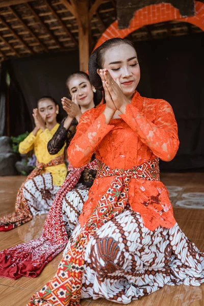 Retrato de dançarinos javaneses tradicionais — Fotografia de Stock