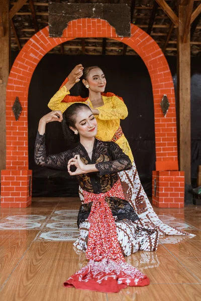 Bailarina javanesa parte de la cultura indonesia —  Fotos de Stock