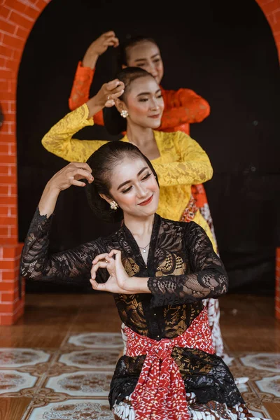 Bailarina javanesa parte de la cultura indonesia — Foto de Stock