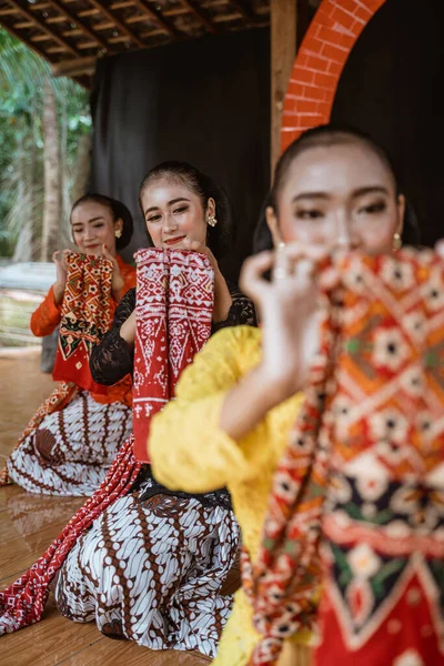 Javaanse danser onderdeel van de Indonesische cultuur — Stockfoto