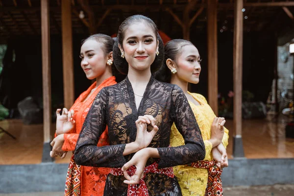 Retrato de bailarines tradicionales de Java —  Fotos de Stock