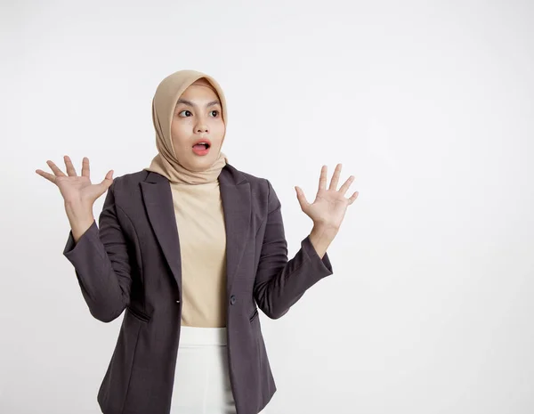Women wearing suits hijab surprised looking at her left side, formal work concept — Stock Photo, Image